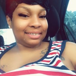 Meet your Posher, Destinie